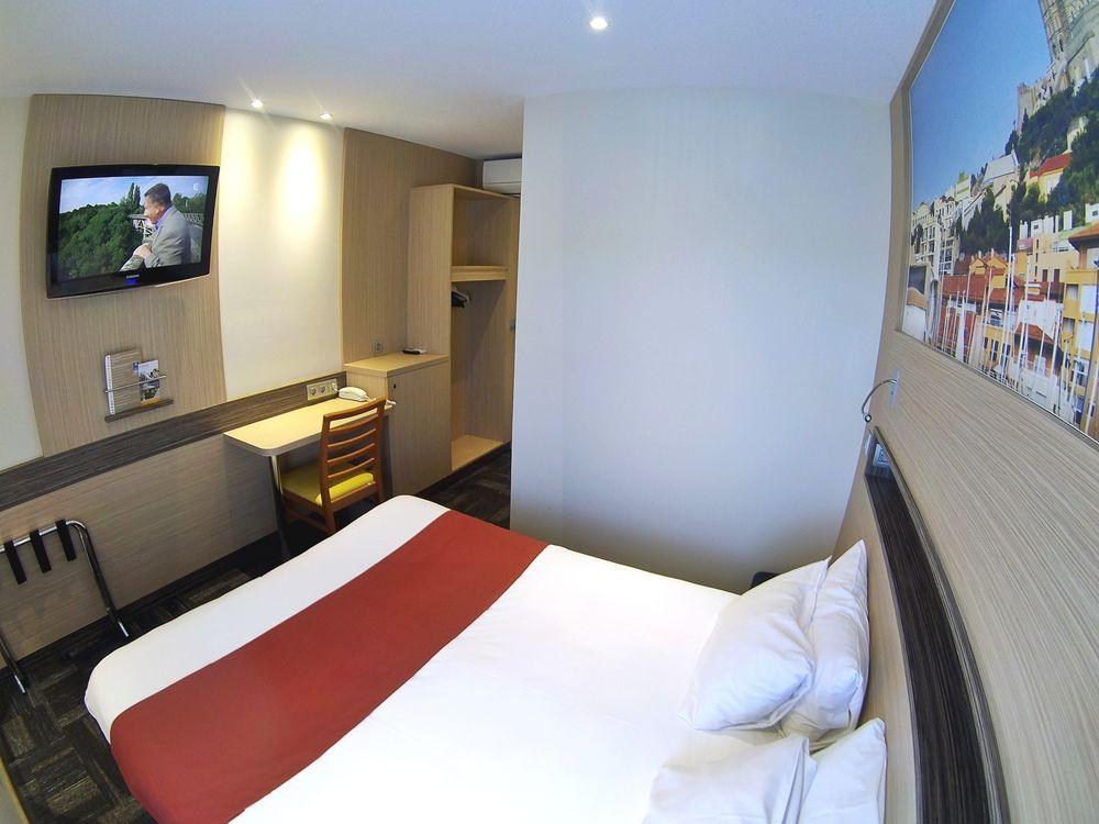 Greet Hotel Marseille Provence Aeroport Vitrolles  Bagian luar foto
