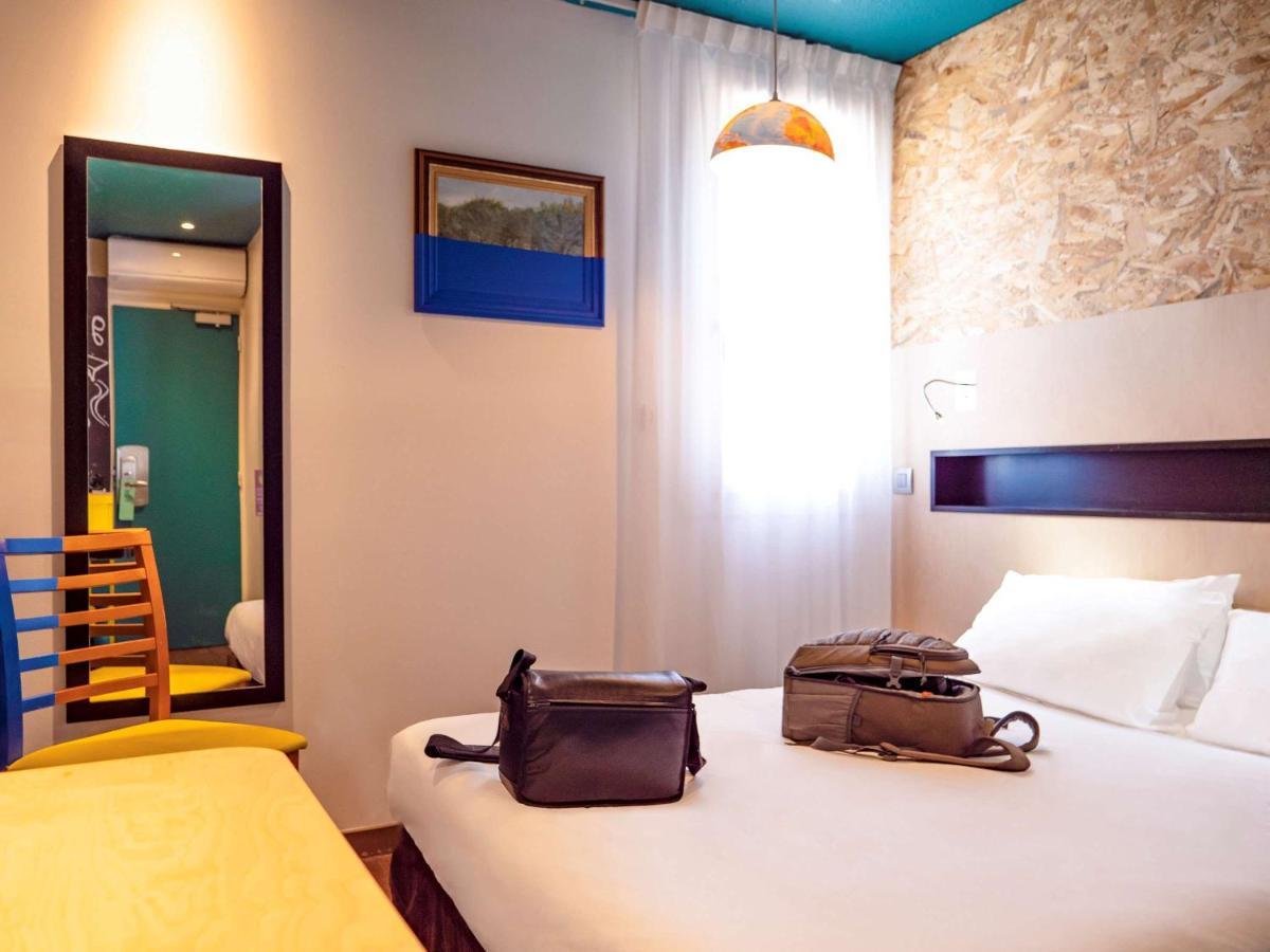 Greet Hotel Marseille Provence Aeroport Vitrolles  Bagian luar foto