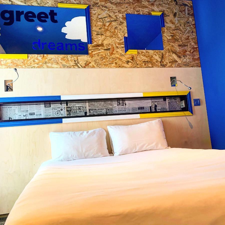 Greet Hotel Marseille Provence Aeroport Vitrolles  Bagian luar foto